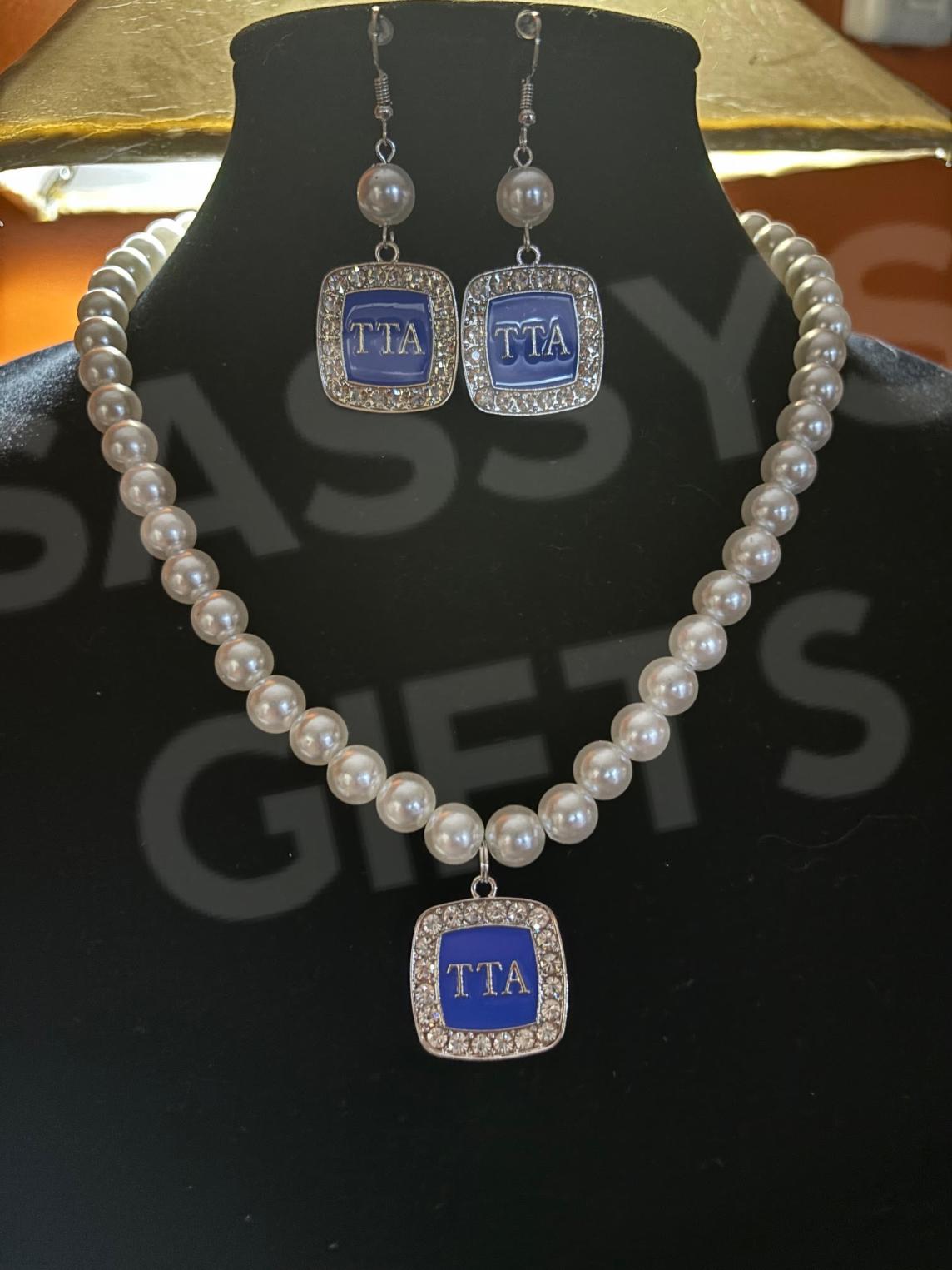 Top Teens of America 3-Piece Pearls Jewelry Set