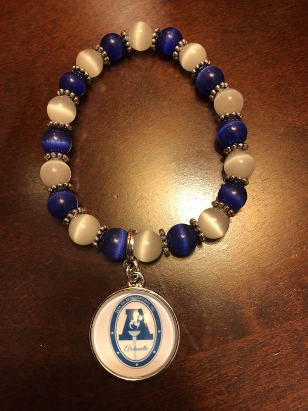 Archonettes Cat Eye Pearl Bracelet