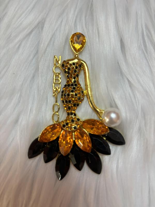 NCBW100 Diva Brooch